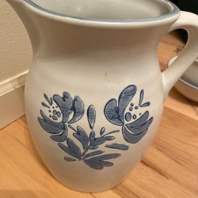 Pfaltzgraff Pottery with flowers set