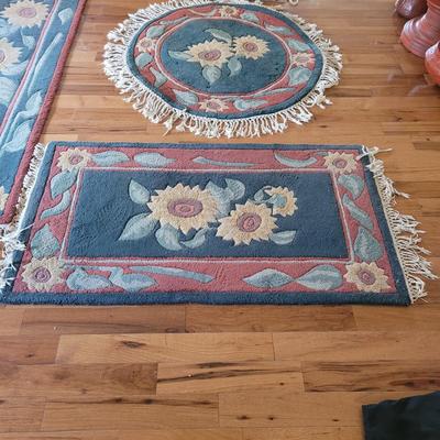 Set of Four Tufted Floral Area Rugs (LR-CE)