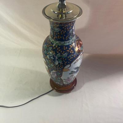 Asian Inspired Lamp with Finial (LR-CE)