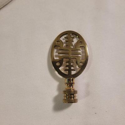 Asian Inspired Lamp with Finial (LR-CE)