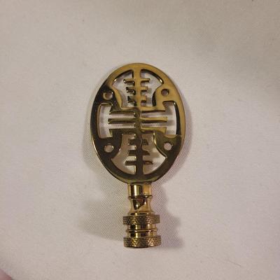 Asian Inspired Lamp with Finial (LR-CE)