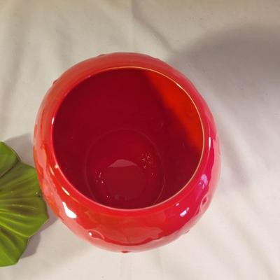 Strawberry Serveware (LR-CE)