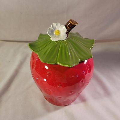 Strawberry Serveware (LR-CE)