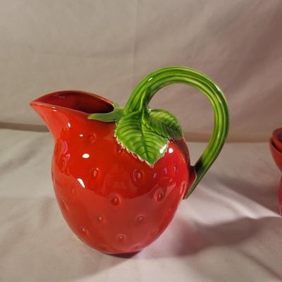 Strawberry Serveware (LR-CE)