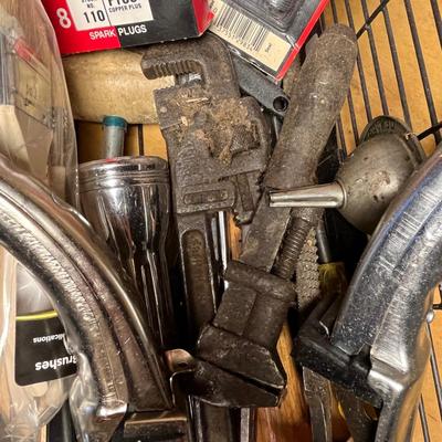 Car care & other in basket