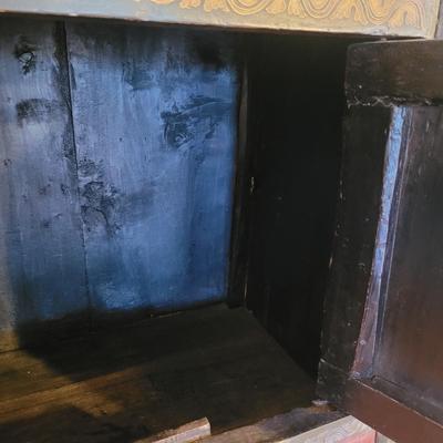 Asian Style Painted Cabinet (LR-CE)