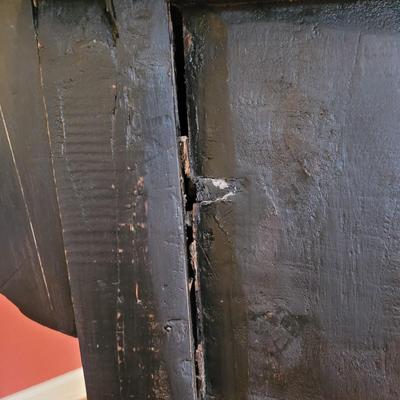 Asian Style Painted Cabinet (LR-CE)