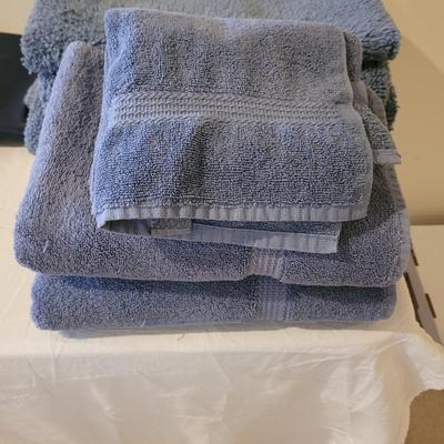 Bathroom Accessories (D-CE)