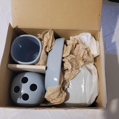 Bathroom Accessories (D-CE)