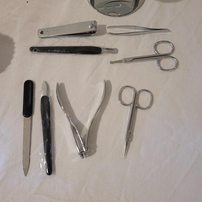 Bathroom Accessories (D-CE)