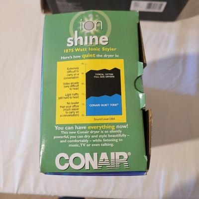 Three Hairdryers (D-CE)