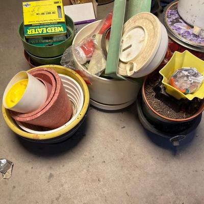 Planters & supplies