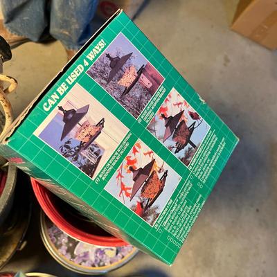 Planters & supplies