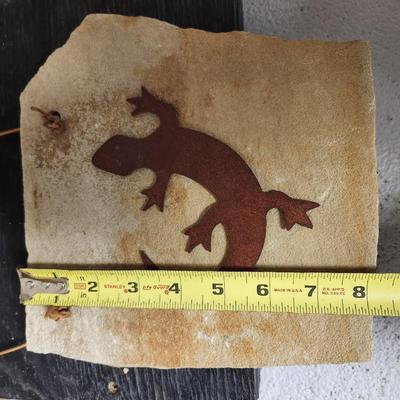 4 pieces of interesting pottery