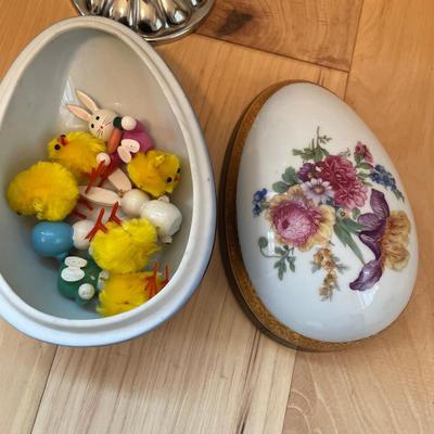 Spring time eggs and Aynsley flower decor