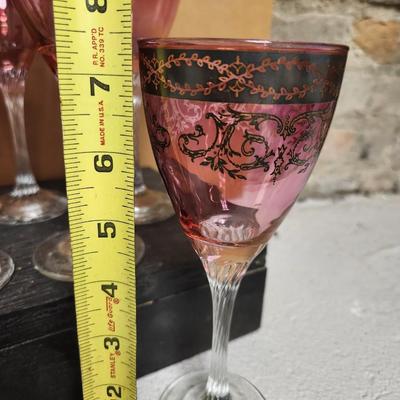 8 ruby flashed silver decorated flutes