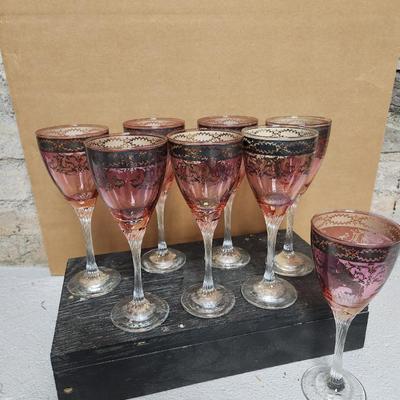 8 ruby flashed silver decorated flutes