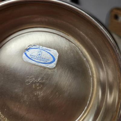 4 bowls...Gotham plate