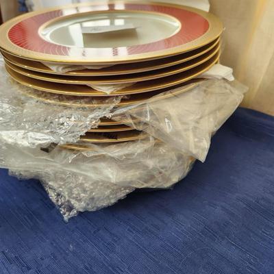 24 Lenox fine Bone China Embassy Plates Red Gold