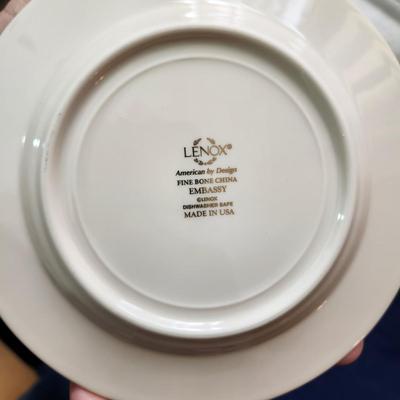 24 Lenox fine Bone China Embassy Plates Red Gold