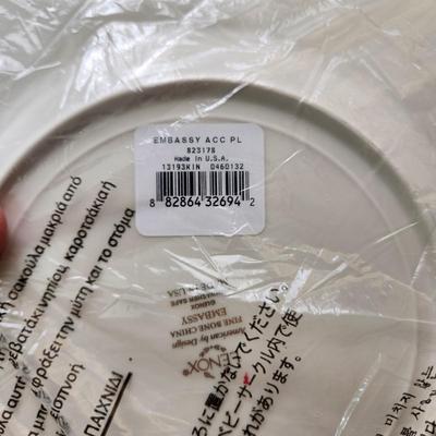 24 Lenox fine Bone China Embassy Plates Red Gold