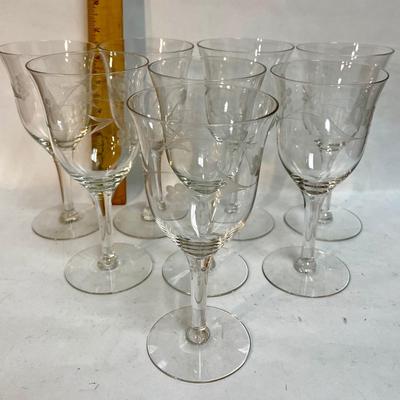 Set of 8 Etched stemmed Wine Glasses