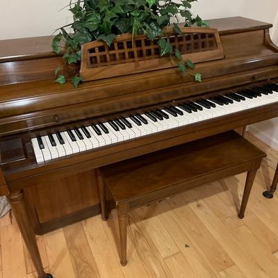Whitney piano and bench