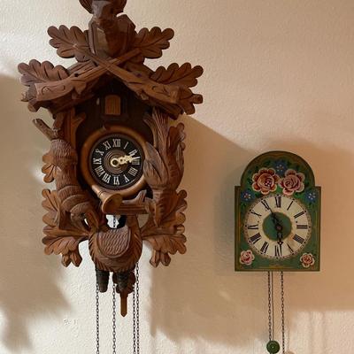 Small wood cuckoo, clock, and Rosema clock