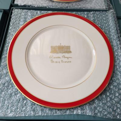 Set 0f 8 Lenox China Plates Ronald Nancy Reagan Inauguration January 20 1981