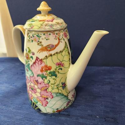 Mottahedeh Portugal Tobacco Leaf 8 3/4" Tall Coffee Pot Vista Alegre