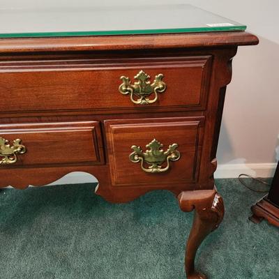 4 Drawer Lowboy Chest by Lexington Cherry Wood w Glass Top 36x20x30h
