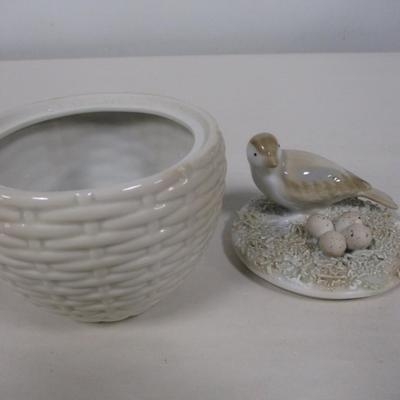 Glazed Ceramic Covered Bowl- Nesting Bird with Eggs- Approx 3 3/4