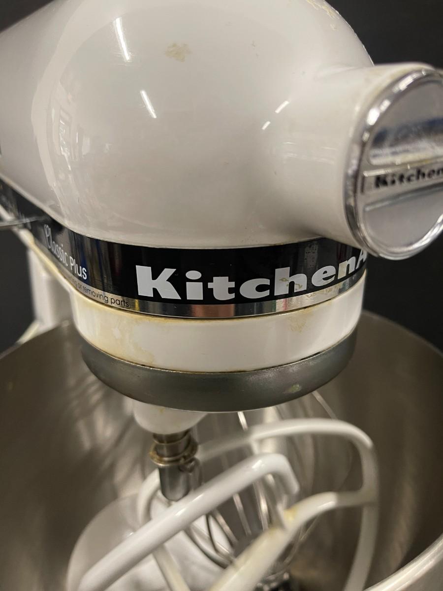 Sold at Auction: Kitchen Aid Classic Plus Stand Mixer