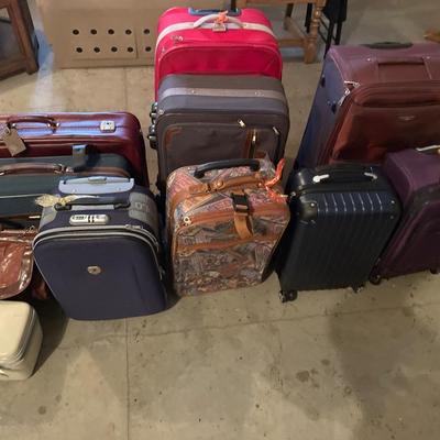 Luggage and travel bags lot