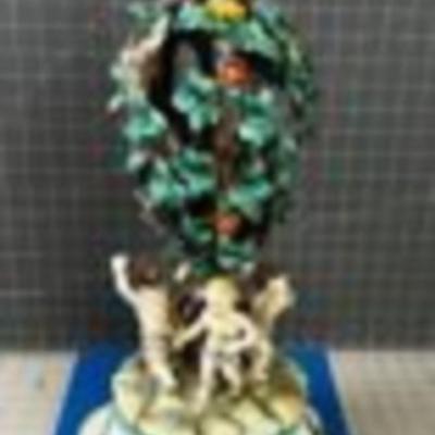 Vtg Antique Style Capodimonte Lamp Damaged, Collectible! See Photos for details