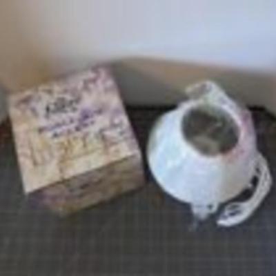 St Claire White Porcelain Accent Desk Table Lamp 9"