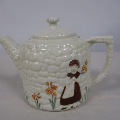 Vintage Porcelier Cobblestone Teapot