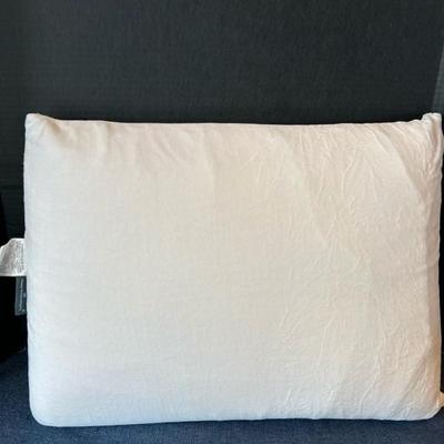 Lot 320 Linens