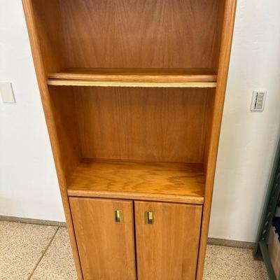 Lot 355 Danish modern Bookcase 30 x 70 x 13