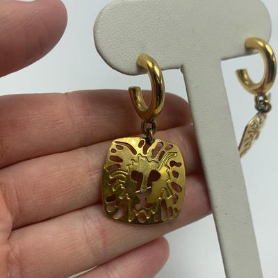 Carved Stone Fetish Necklaces plus Earrings & More (B1-HS)