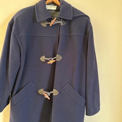 Lot 328 International scene woman’s coat Size 7 c