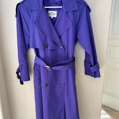 Lot 329 Women’s jacket & trench coat