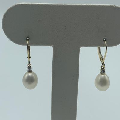 Collection of Pearl Necklaces, Earrings, & Brooches (B1-HS)
