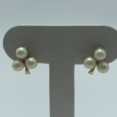 Collection of Pearl Necklaces, Earrings, & Brooches (B1-HS)