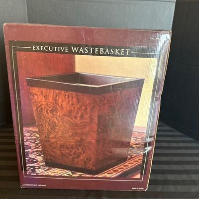 Lot 367 Executive waste basket new in box