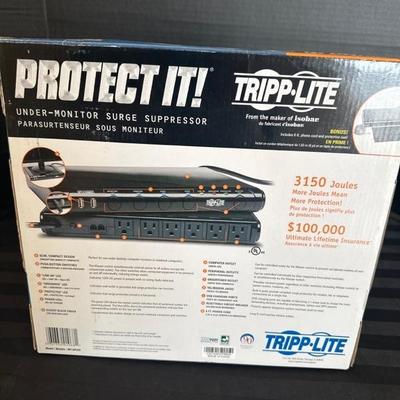 Lot 370 Tripp lite surge protector and Mechanix Wear Gloves