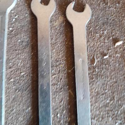 Nice Assortment of wrenches