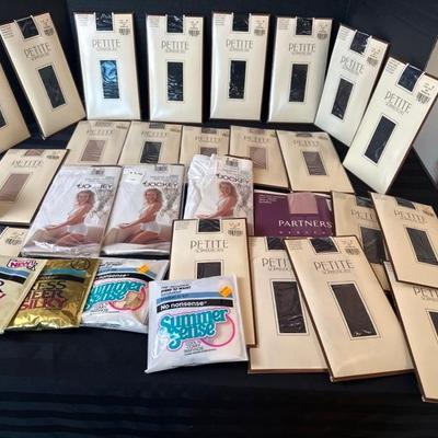 Lot 379 Variety of petite pantyhose