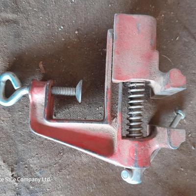 Antique mountable hand vise