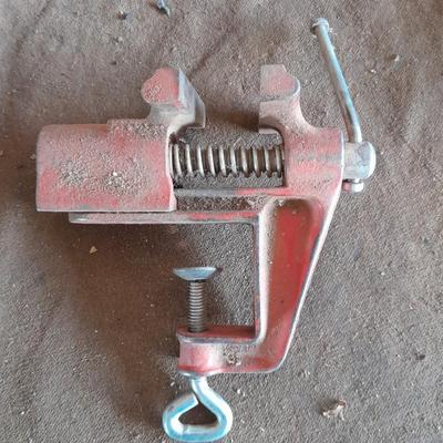 Antique mountable hand vise